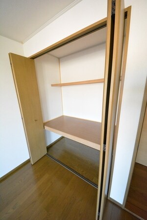 アヴァンティコートAの物件内観写真